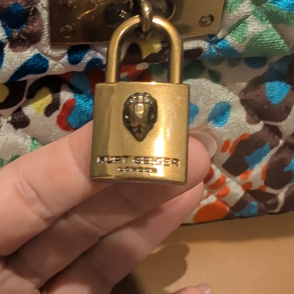 Kurt Geiger Brixton Multicolor Quilted Chain Shoulder Bag NWT and Dusty - Picture 2 of 11